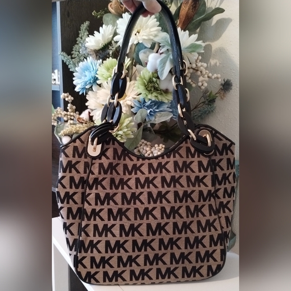 Michael Kors Rare Shoulder Bag NWOT SOLD SOLD SOLD SOLD SOLD SOLD SOLD SOLD SOLD - Picture 7 of 13